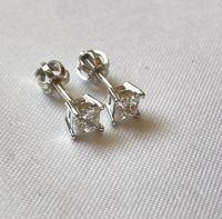 Náušnice bílé zlato 585/1000 s diamanty 0,62c